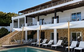 Mercury Beach Hotel